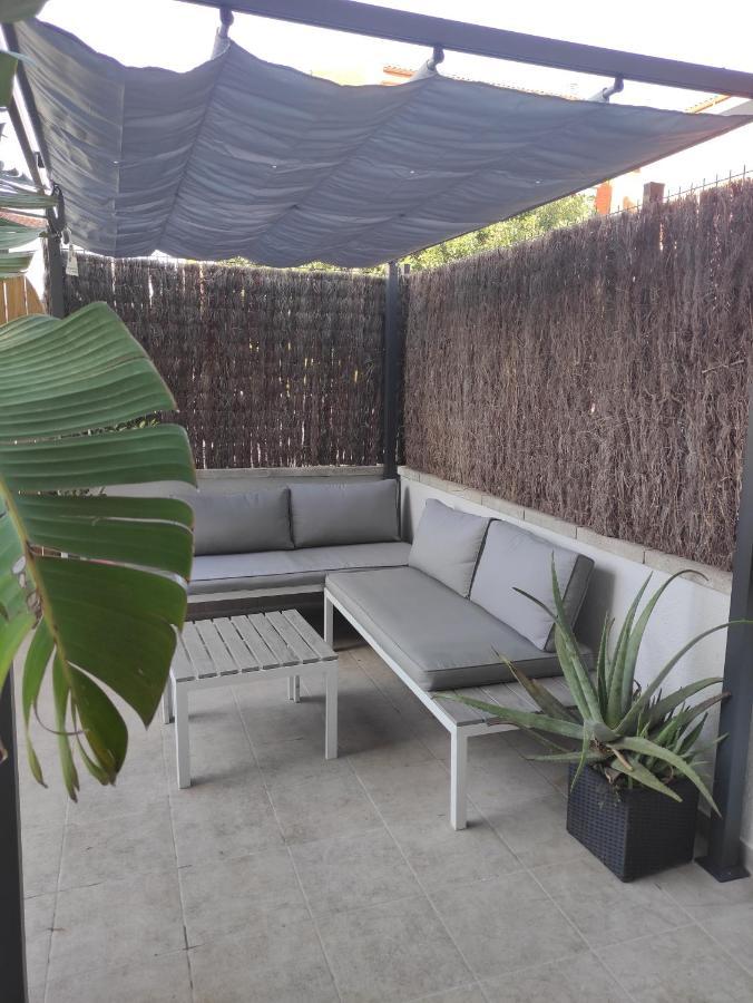 Near Beaches Large Private Patio, Aircon & Community Pool Coma-ruga Exterior photo